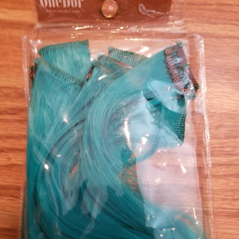 OneDor® 23" Straight Synthetic Colored Party Highl - Picture 4 of 4